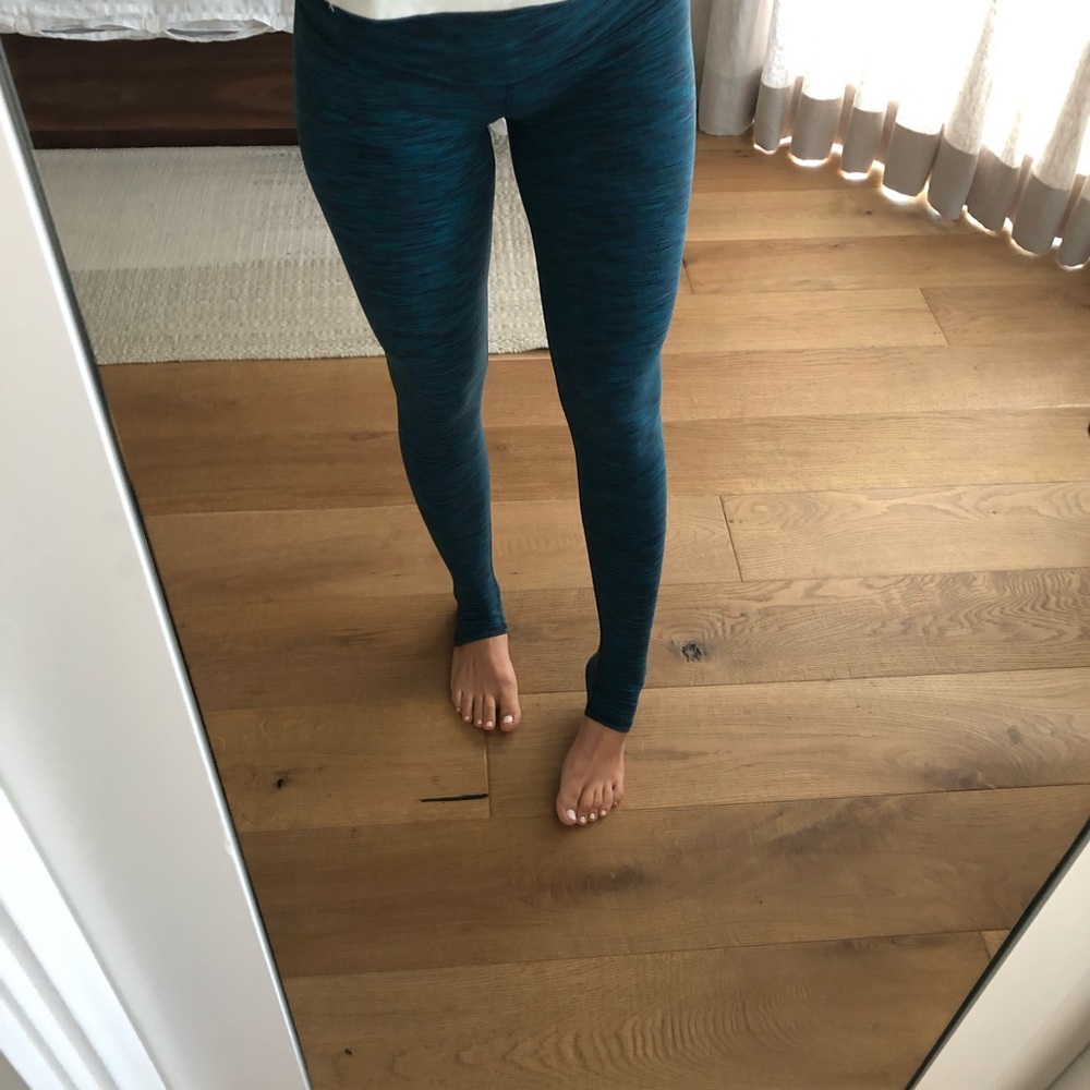 ALO Yoga Teal Space-Dyed Leggings